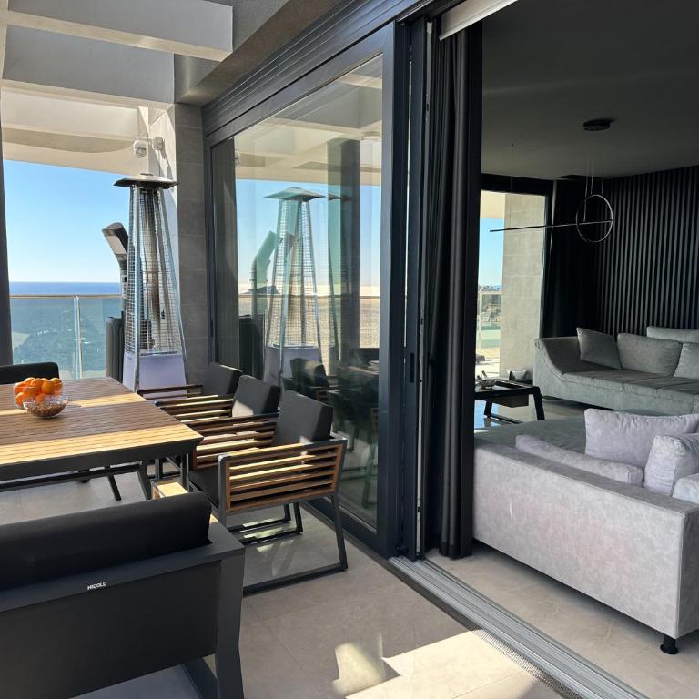 SUNSET CLIFFS VIP APARTMENT - Apartamento - 78