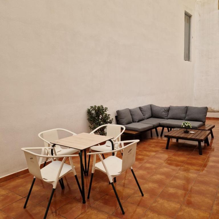 Your Perfectt place - Double Room with Private Bathroom - 2