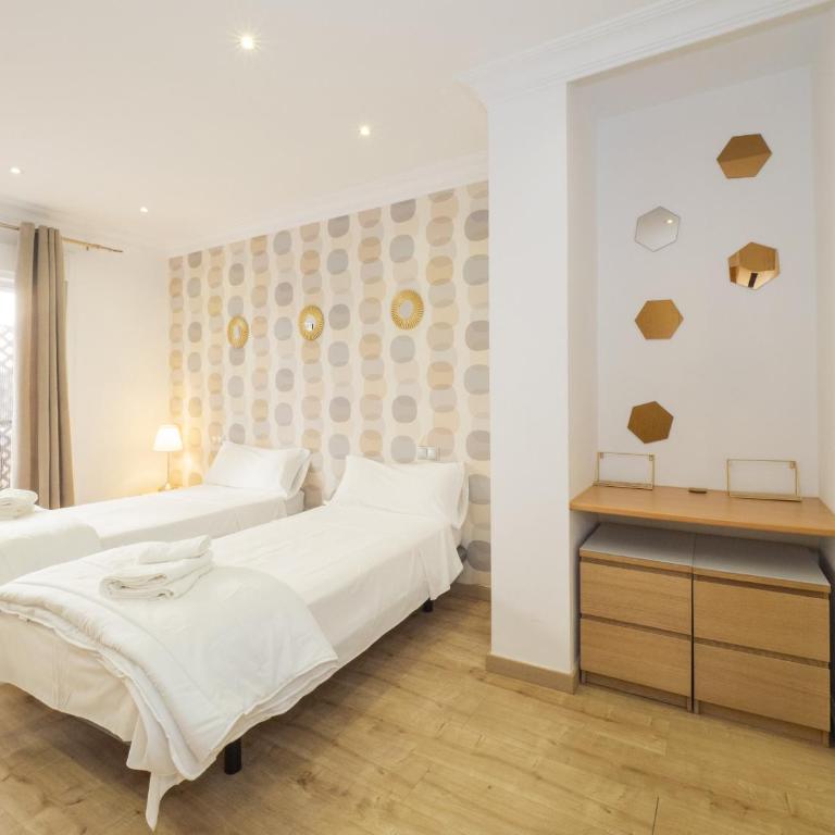 Cubo's Beach Side Apartment at La Cala - Apartamento - 25