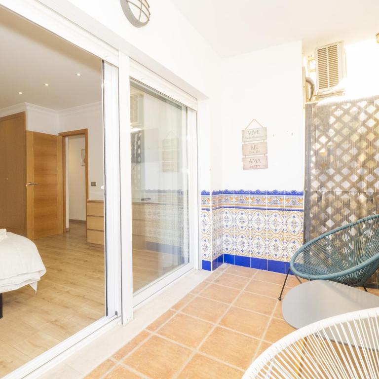 Cubo's Beach Side Apartment at La Cala - Apartamento - 26