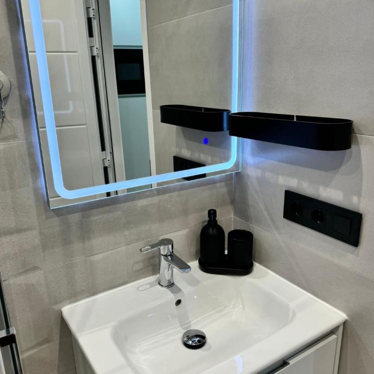 Modern premium apt-Europa Apartamentos near CCYumbo - One-Bedroom Apartment - 54