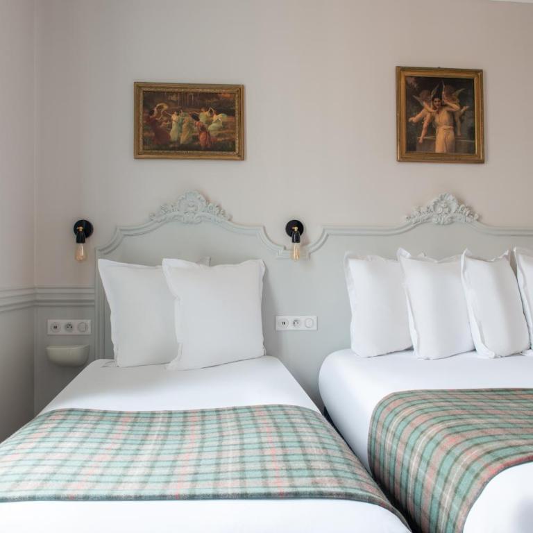 Hôtel De La Porte Dorée - Chambre Triple Premium - 6