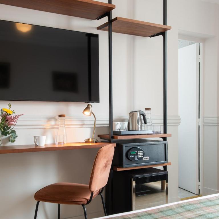 Hôtel De La Porte Dorée - Chambre Triple Premium - 3