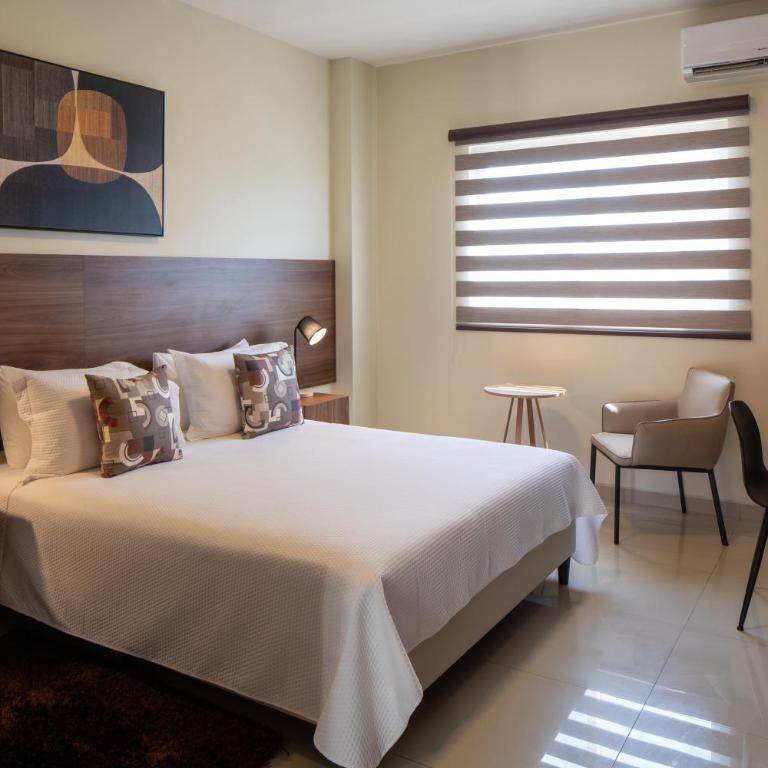 Equipetrol Suites apart hotel - Suite con cama grande - 4