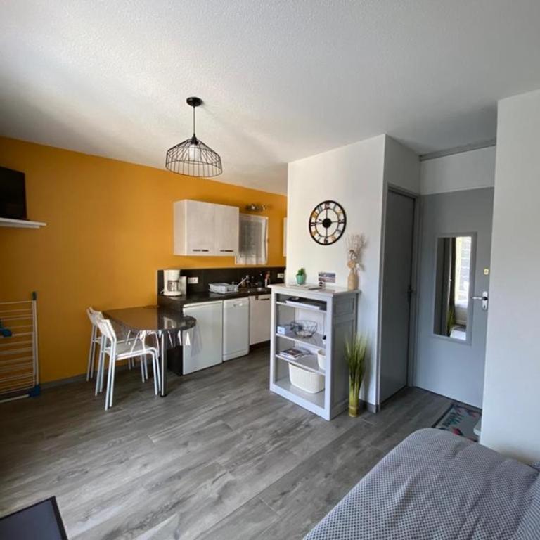 Charmante villa patio avec terrasse - 2 chambres - au port de Capbreton - FR-1-413-126 - Maison de Vacances (4 Adultes) - 3
