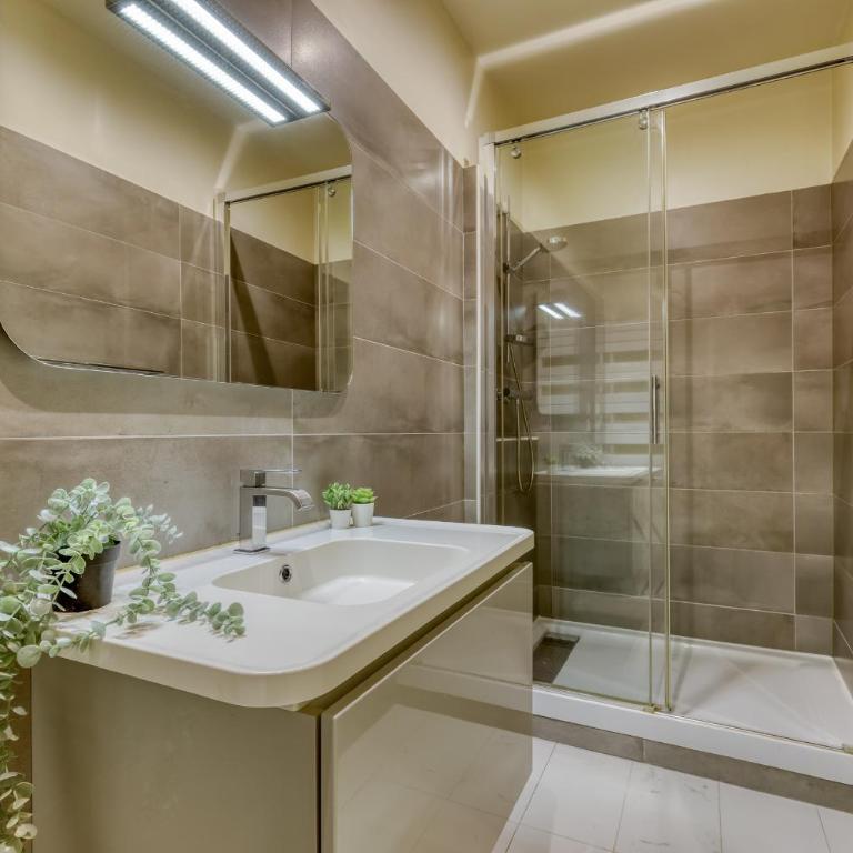 Gorgeous and large flat in the heart of Paris 09 - Apartamento Superior - 4