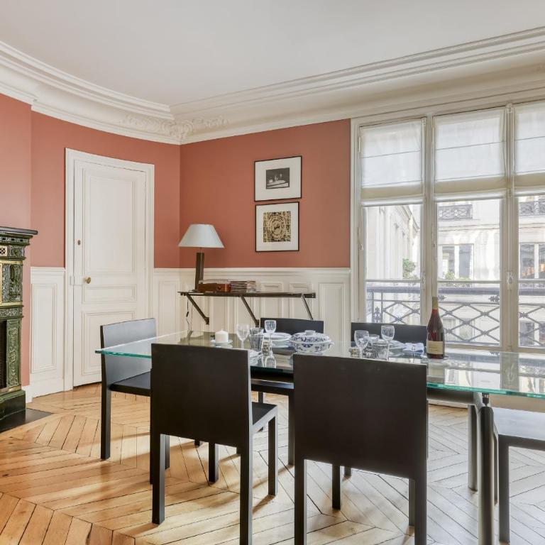 Gorgeous and large flat in the heart of Paris 09 - Apartamento Superior - 23