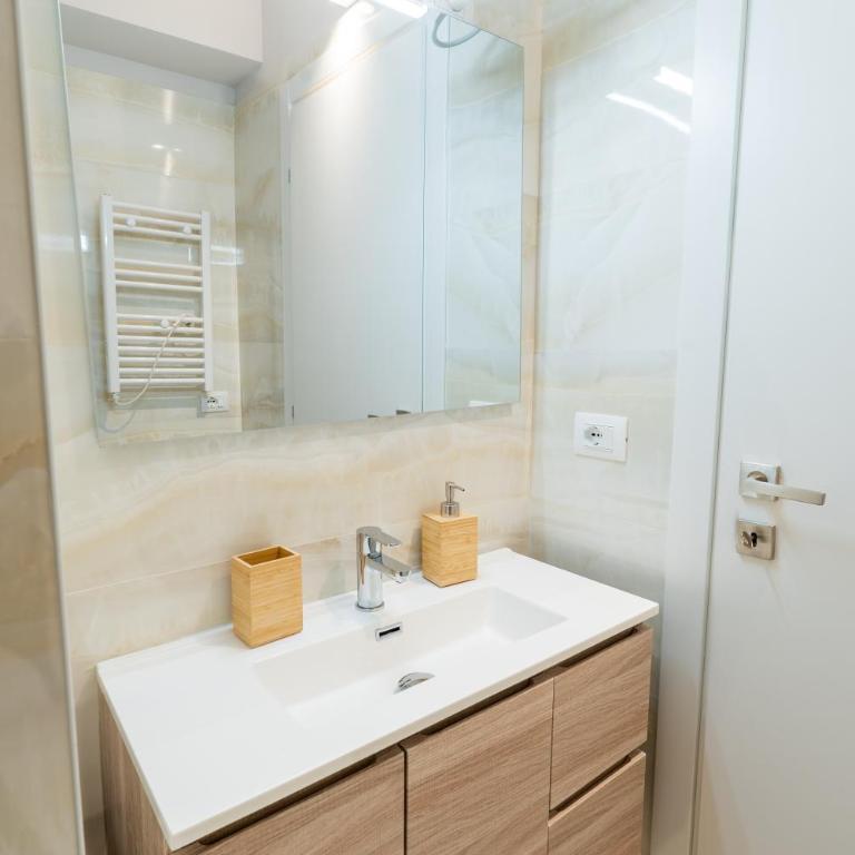 Palmanova Suites - King Room - 5