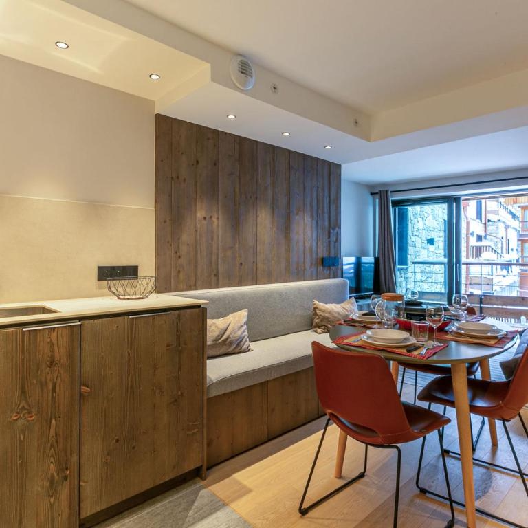 Cocon chaleureux avec Wifi, garage et accès direct aux pistes dans résidence neuve à Val-d'Isère - FR-1-694-326 - Appartement - 4
