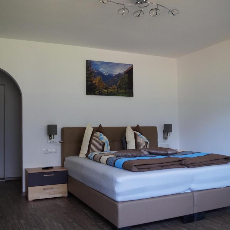 Pension Riese - Apartment mit 1 Schlafzimmer, Balkon und Bergblick - 3