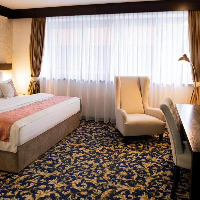 Malak Regency Hotel - Klasična Dvokrevetna Soba sa Bračnim Krevetom - 4