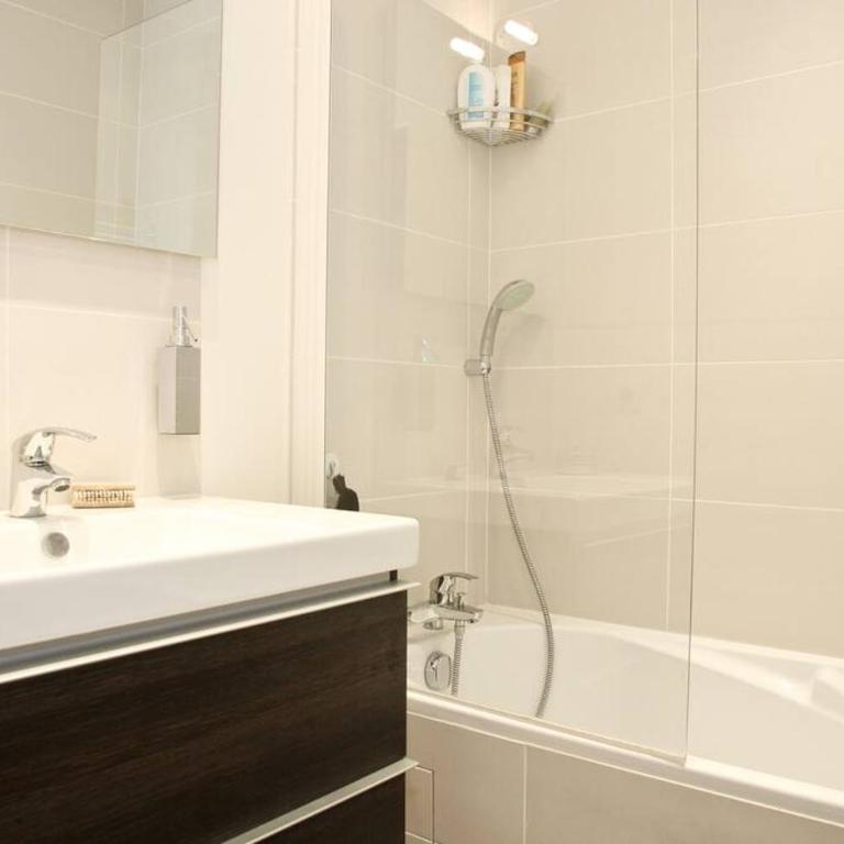 PARIS SOUS LES TOITS - Appartement 2 Chambres - 7