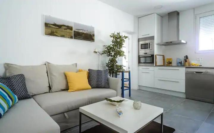Apartamento con Terraza Vistas al Mar. - Apartamento de 2 dormitorios - 19