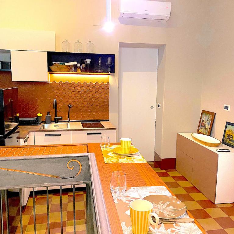 Le Pigne House with terrace in Taormina centre - Two-Bedroom House - 4