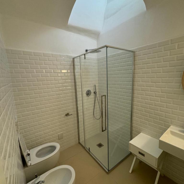Titti guest-house - Camera Matrimoniale con Bagno Privato - 7