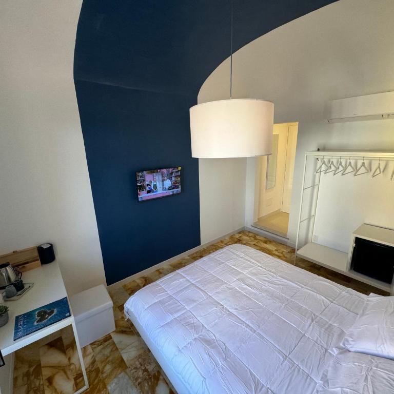 Titti guest-house - Camera Matrimoniale con Bagno Privato - 8