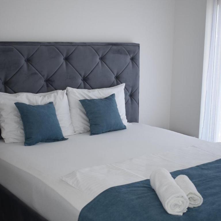 Buskovic Bella Vista - Deluxe Family Suite - 7
