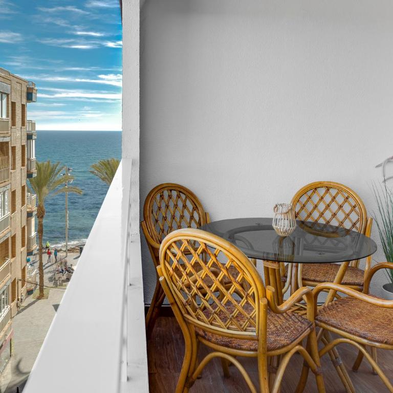 Cozy La Paz Apartment - Two-Bedroom Apartment - 2