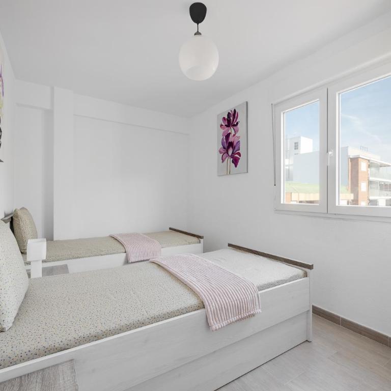 Cozy La Paz Apartment - Two-Bedroom Apartment - 8