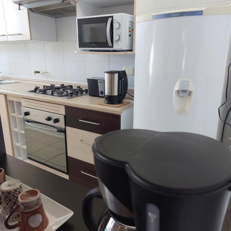 ARRIENDO DEPARTAMENTO DIARIO en LA SERENA CONDOMINIO AREAS VERDES, PISCINAS, ESTACIONAMIENTO, ETC - Apartamento de 2 dormitorios - 6