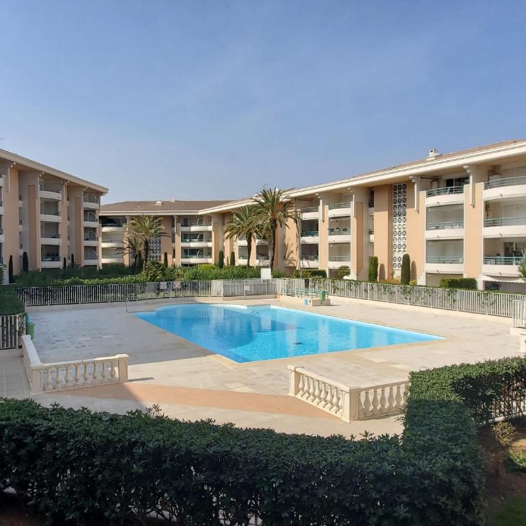 CESAREE BORGHESE, Port Frejus, Grand 2-3 pieces, 4 - Apartamento con balcón - 17