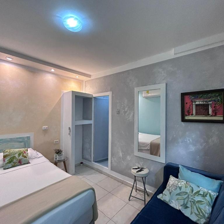 3CB-1 APARTAMENTO DE 3 ALCOBAS EN EL CENTRO HISTORICO CON AIRE ACONDICIONADO Y WIFI - Three-Bedroom Apartment - 18