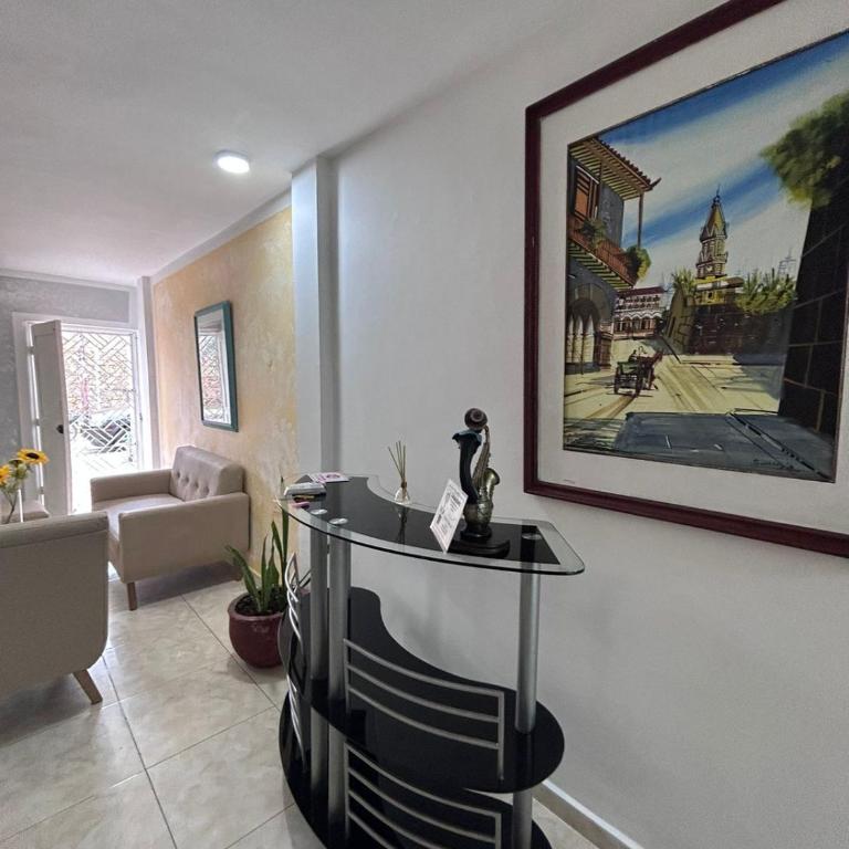 3CB-1 APARTAMENTO DE 3 ALCOBAS EN EL CENTRO HISTORICO CON AIRE ACONDICIONADO Y WIFI - Three-Bedroom Apartment - 8