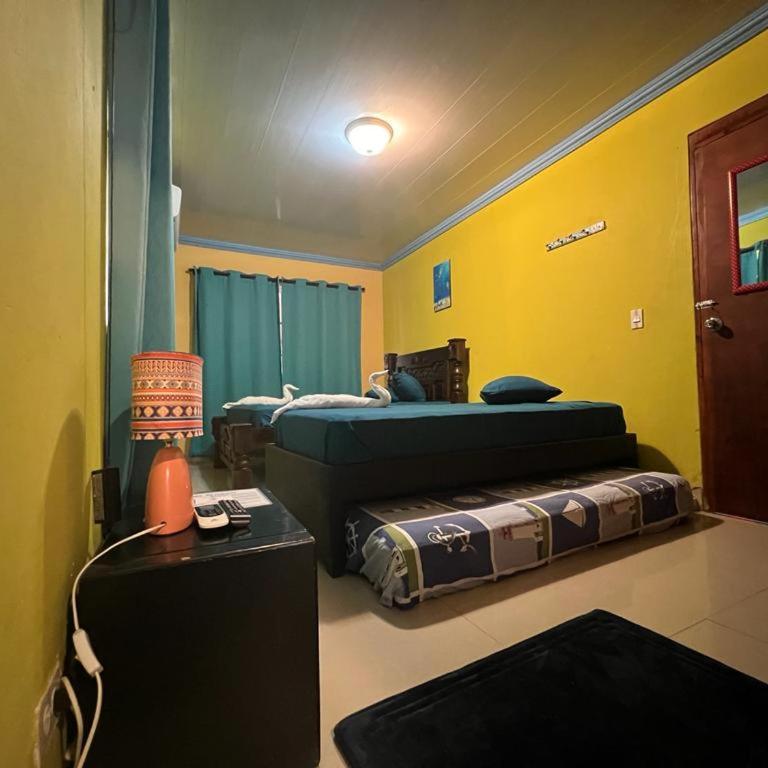 Posada Faych House - Family Room with Private Bathroom - 2