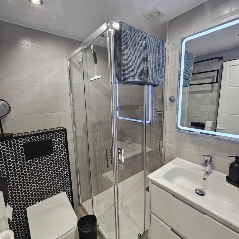 Modern premium apt-Europa Apartamentos near CCYumbo - One-Bedroom Apartment - 24