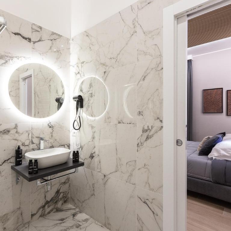 IRON Luxury Rooms - Camera Tripla - 5