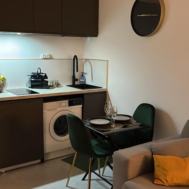 Studio NICE CENTRE sur Avenue Jean Medecin MER à 8 minutes de marche - Appartement 1 Chambre - 15