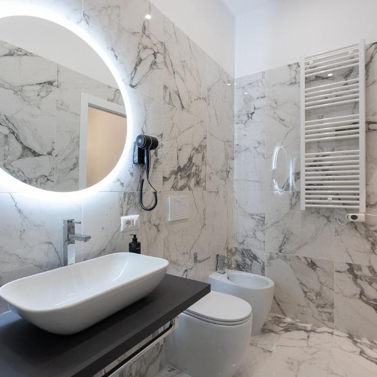 IRON Luxury Rooms - Camera Tripla Basic - 5