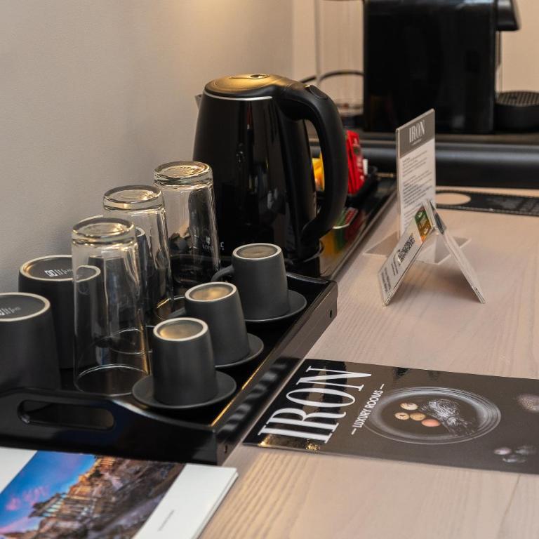 IRON Luxury Rooms - Camera Tripla Basic - 14