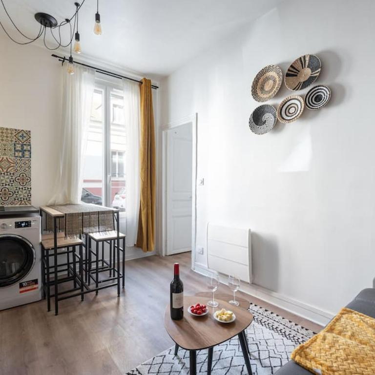 TinyÉbène*Paris/Stade de France - One-Bedroom Apartment - 1