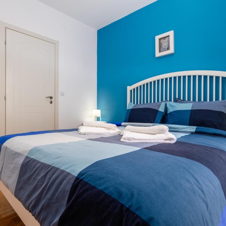 Lula la land (4 adults or family) - Two-Bedroom Apartment - 7