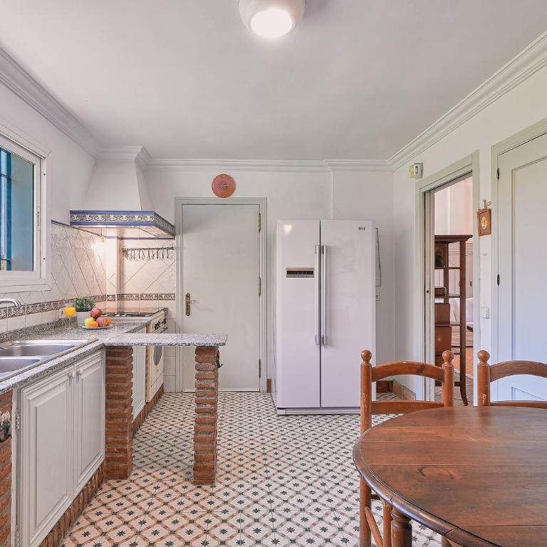 Amapola House Exclusive Private Pool, BBQ & Pet Friendly Torreblanca Fuengirola by Groway Home - Villa con piscina privada - 9
