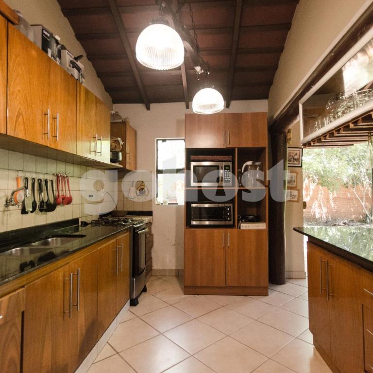 Comfortable And Spacious House In San Bernardino - Apartamento - 13