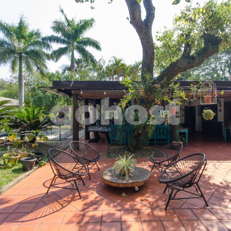 Comfortable And Spacious House In San Bernardino - Apartamento - 32