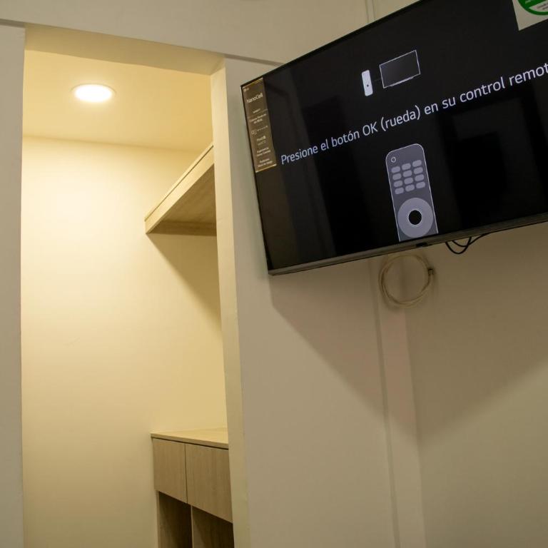 Sur de Cali en el Limonar - Two-Bedroom Apartment - 14