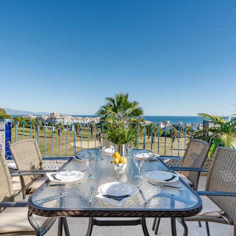 26 Front row penthouse golf and sea views Manilva Duquesa Andalusia - Apartamento con vistas al mar - 4