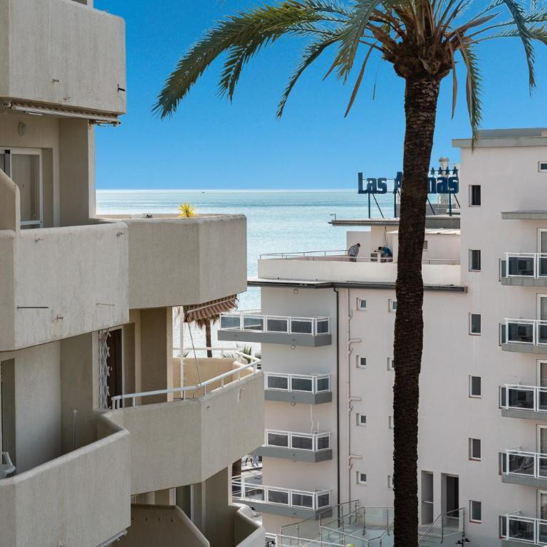Benalbeach Bliss Seafront Retreat with Balcony - Apartment with Sea View - 1
