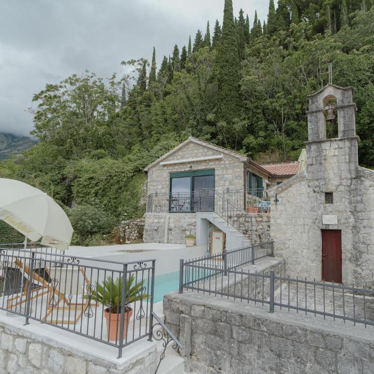 Casa di Pietra - Three-Bedroom House - 1