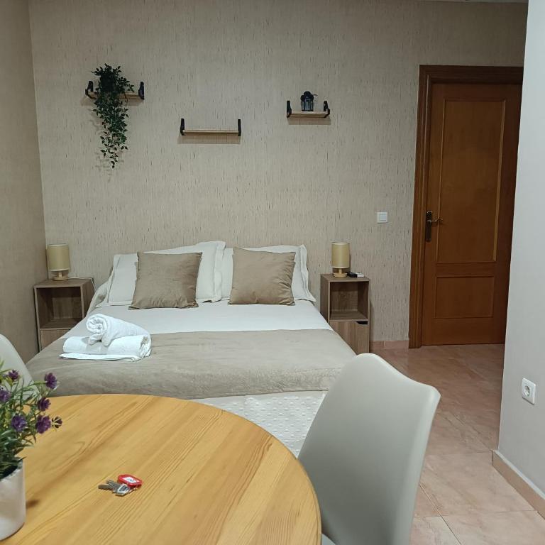 Las Rosas - Two-Bedroom Apartment - 2