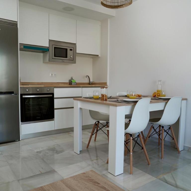 Sunstay Relax Rio Marina Beach Nerja - Apartamento con vistas a la piscina - 12