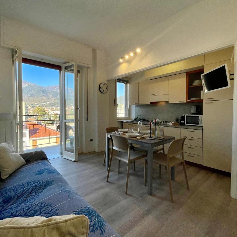 [150mt dal Mare] Monolocale in Centro con Vista Aperta, Wi-Fi e A/C - Monolocale con Balcone - 17