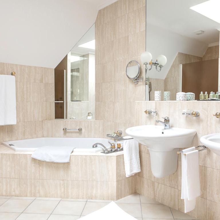 Hotel Victoria Glion - Junior Suite mit Seeblick - 4