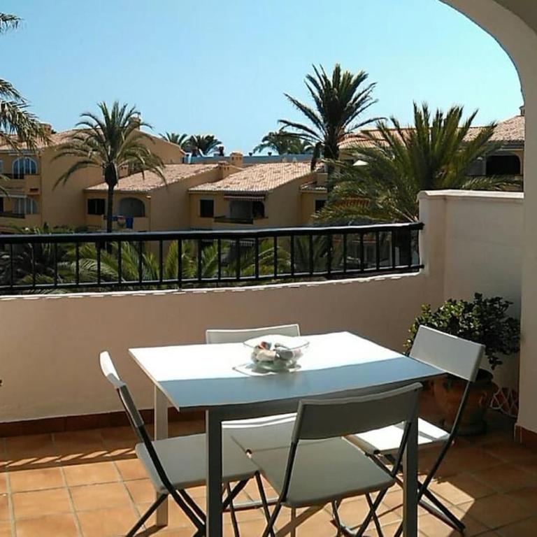 Apartamento Primera Linea de Playa. DENIA - Two-Bedroom Apartment - 4