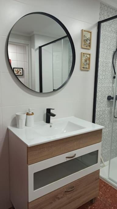 Apartamento Primera Linea de Playa. DENIA - Two-Bedroom Apartment - 15