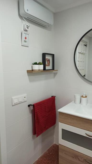 Apartamento Primera Linea de Playa. DENIA - Two-Bedroom Apartment - 18