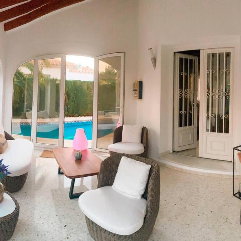 Impresionante Villa con piscina climatizada - OLIVA NOVA - Villa de 2 dormitorios - 7